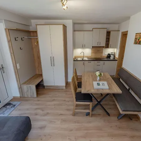 Bauernhof Katin 팜스테이 트로폴라흐