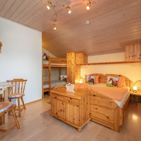 Bauernhof Katin * 트로폴라흐